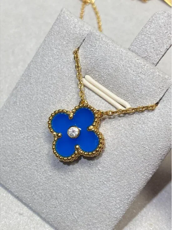 💖💖Van Cleef & Arpels Blue Necklace - Picture 6 of 6